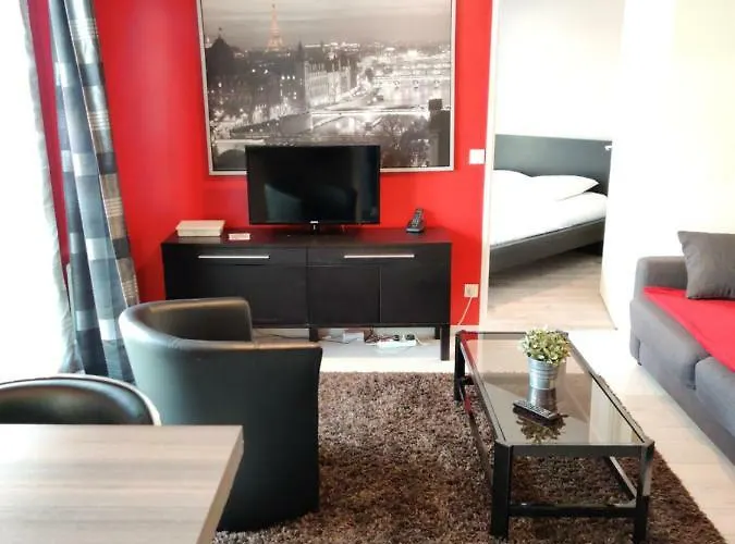 Le Memorial Apparthotel-goodcaen Апартаменты Байе